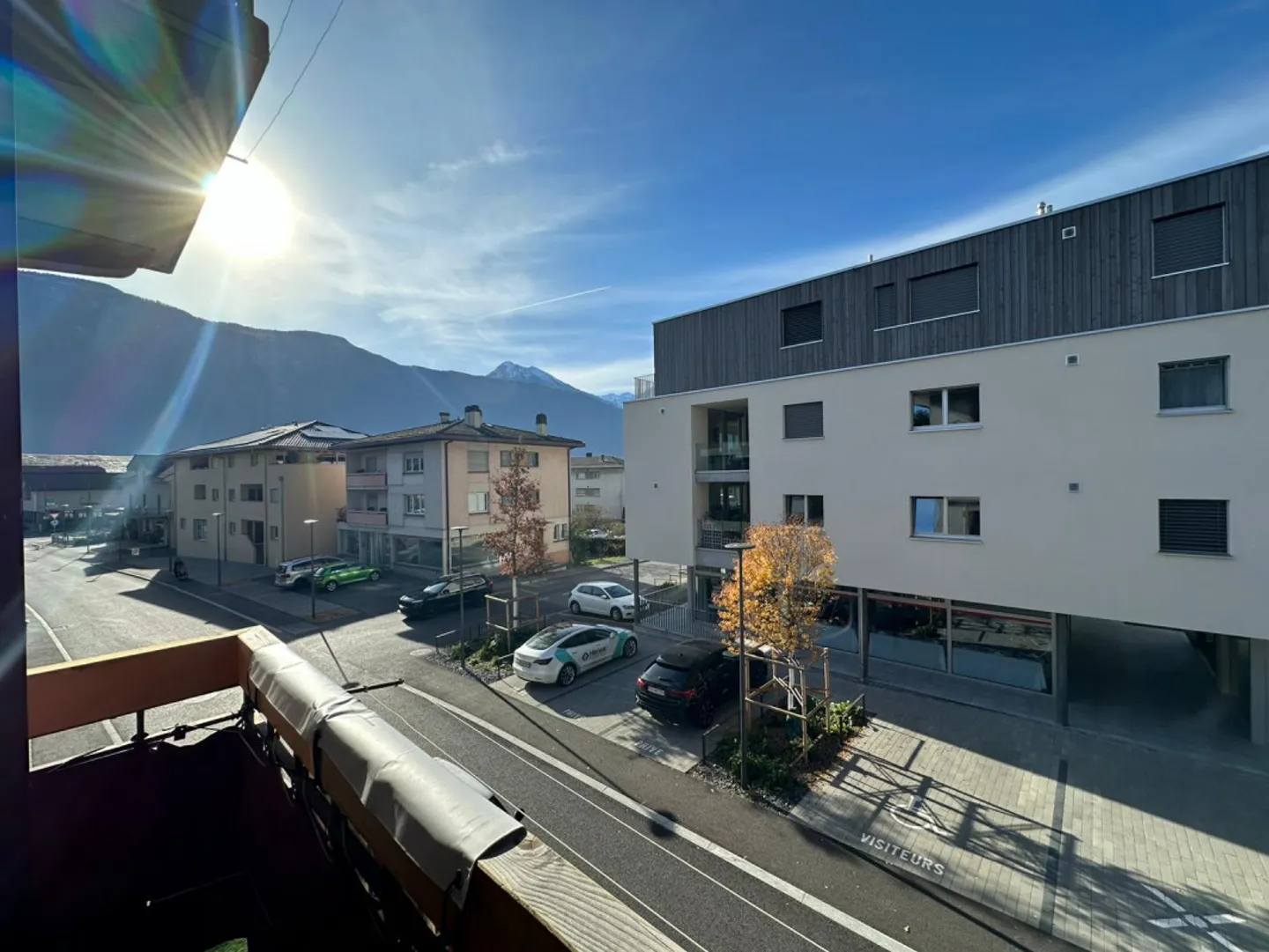 Appartement de 4.5 pièces situé au centre de Fully - Photo 2 sur 7