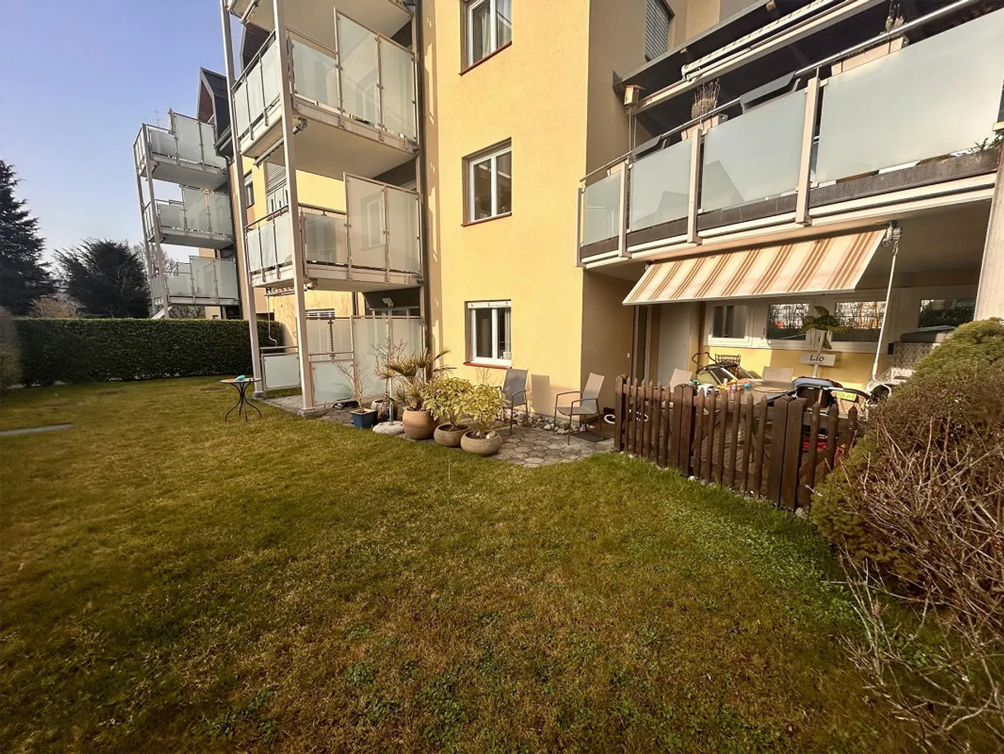 Grosszügige Gartenwohnung in Ebikon - Foto 3 von 3