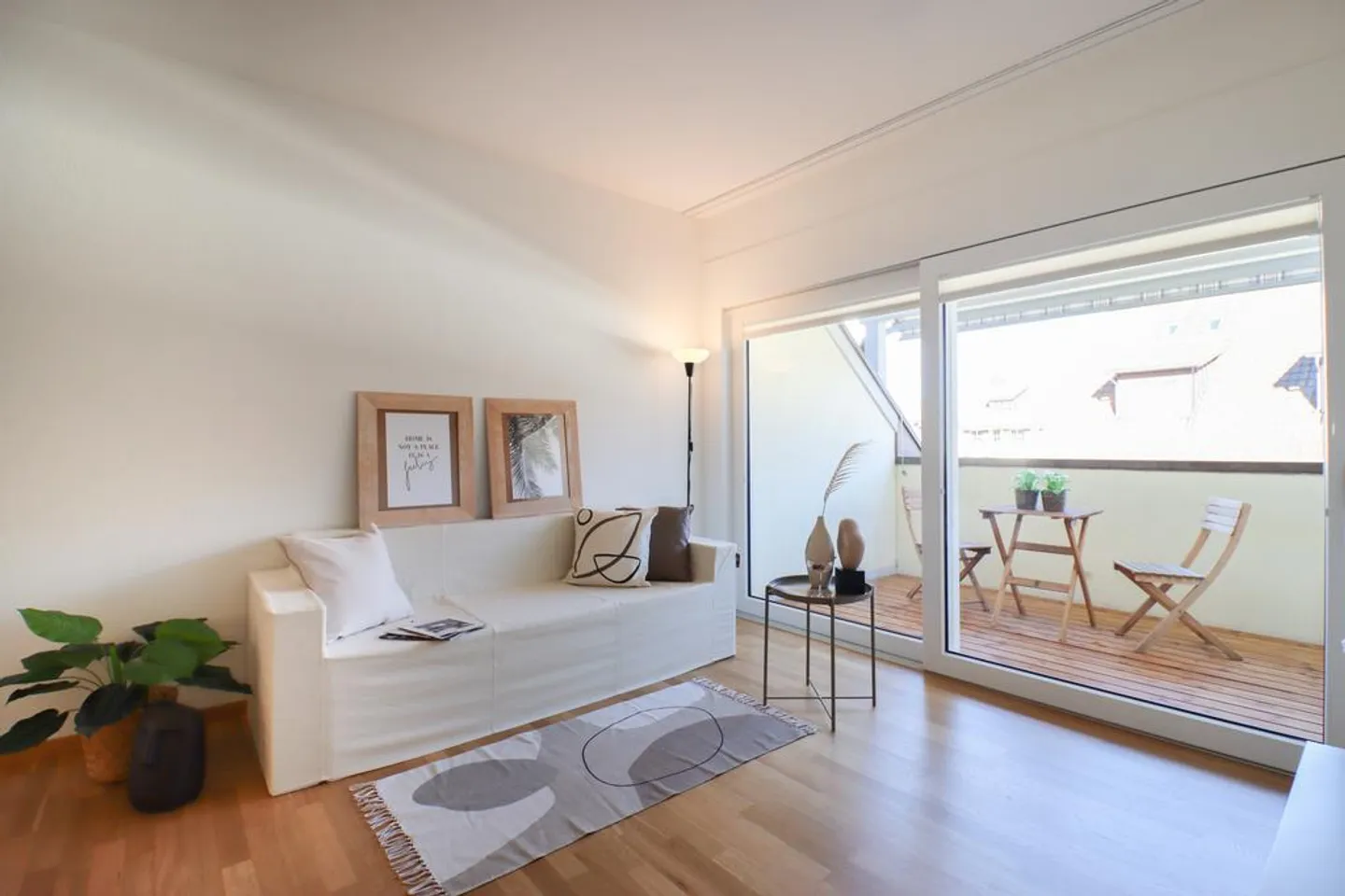 Luminoso appartamento di 3,5 stanze direttamente nel centro del villaggio di Würenlingen - Foto 2 di 9