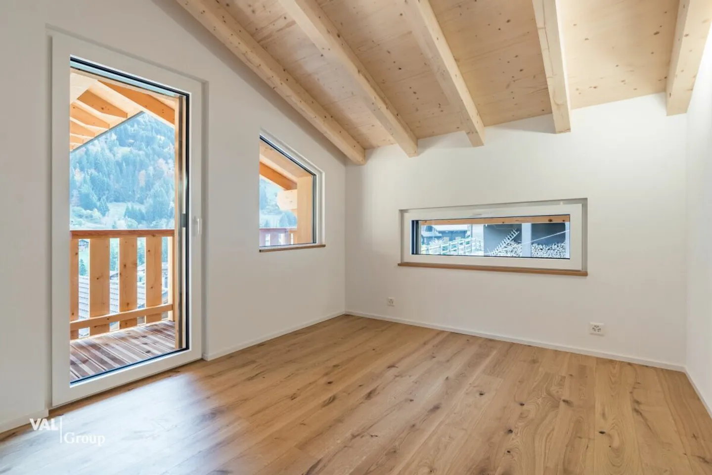 Chalet new of exceptional quality? Noble materials, total well-being, masterful view - Photo 9 of 17