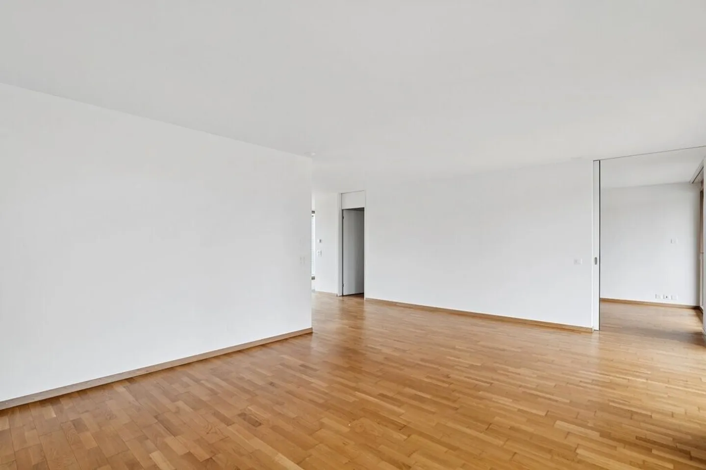 Proche du centre avec un grand balcon - Photo 6 sur 12