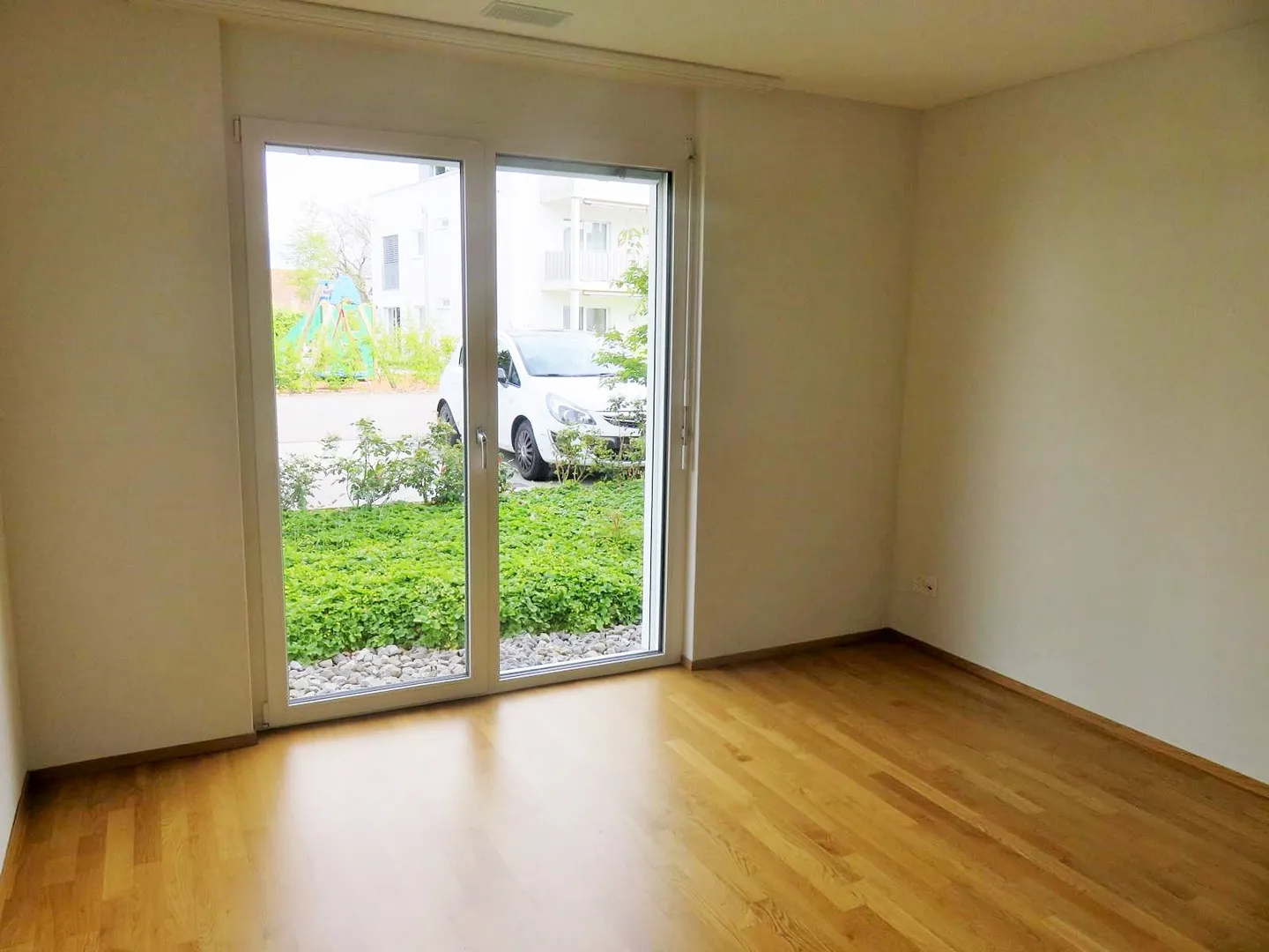 3.5 Room Apartment - Photo 4 of 8