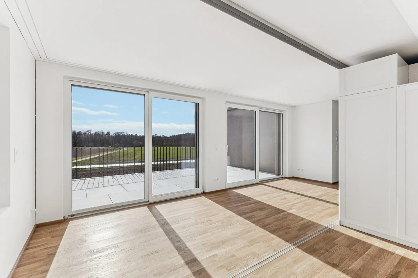 PREMIÈRE OCCUPATION : Vie exclusive avec grande terrasse et vue dégagée - Photo 6 sur 10