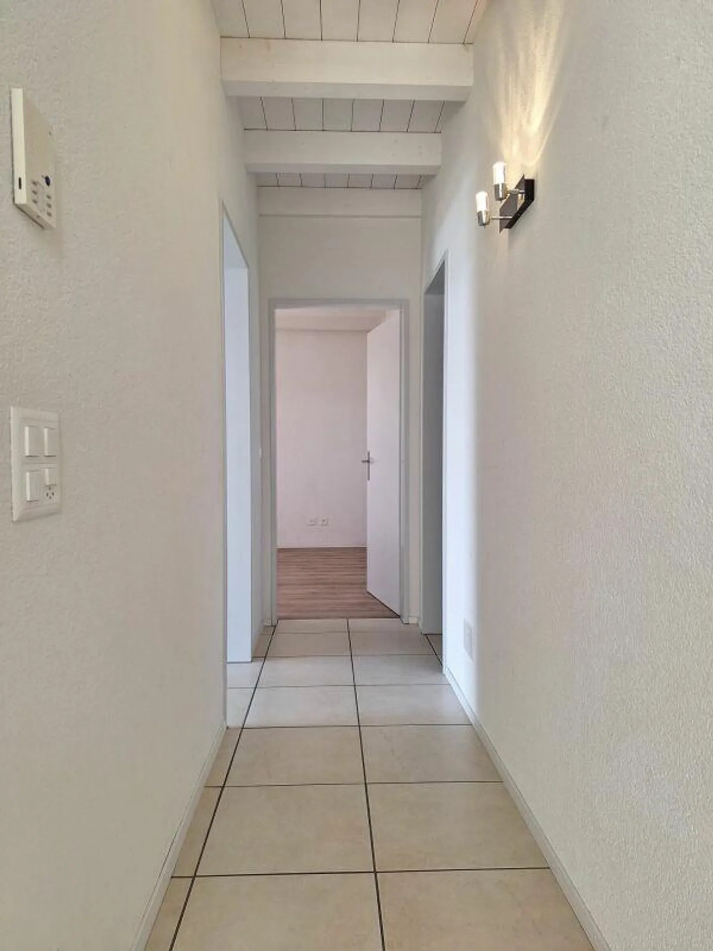 Are you looking for a 3.5-room gallery apartment? Take a look! - Photo 7 of 9
