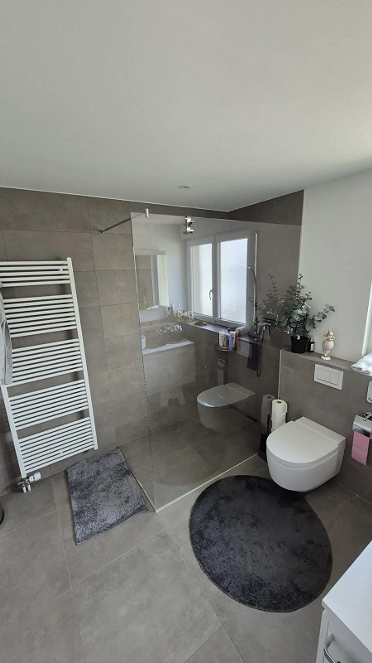 4.5-Room Semi-Detached House with Garden and Garage in Thürnen - Photo 8 of 11