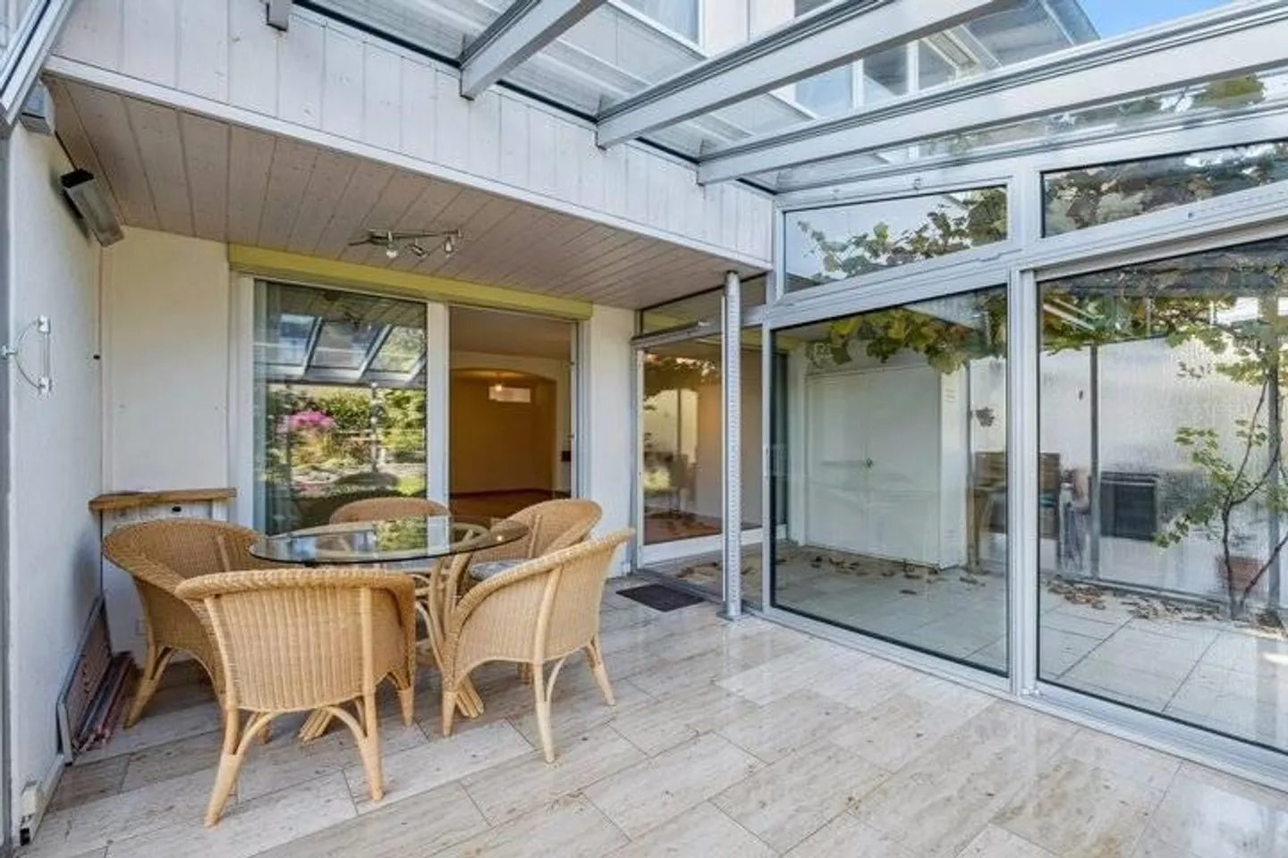 Familienhaus mit Garten bei Bern - Foto 7 von 9