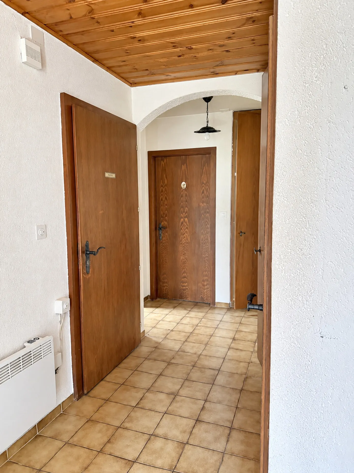 Appartement Charmant avec Vue Alpine - Photo 5 sur 30