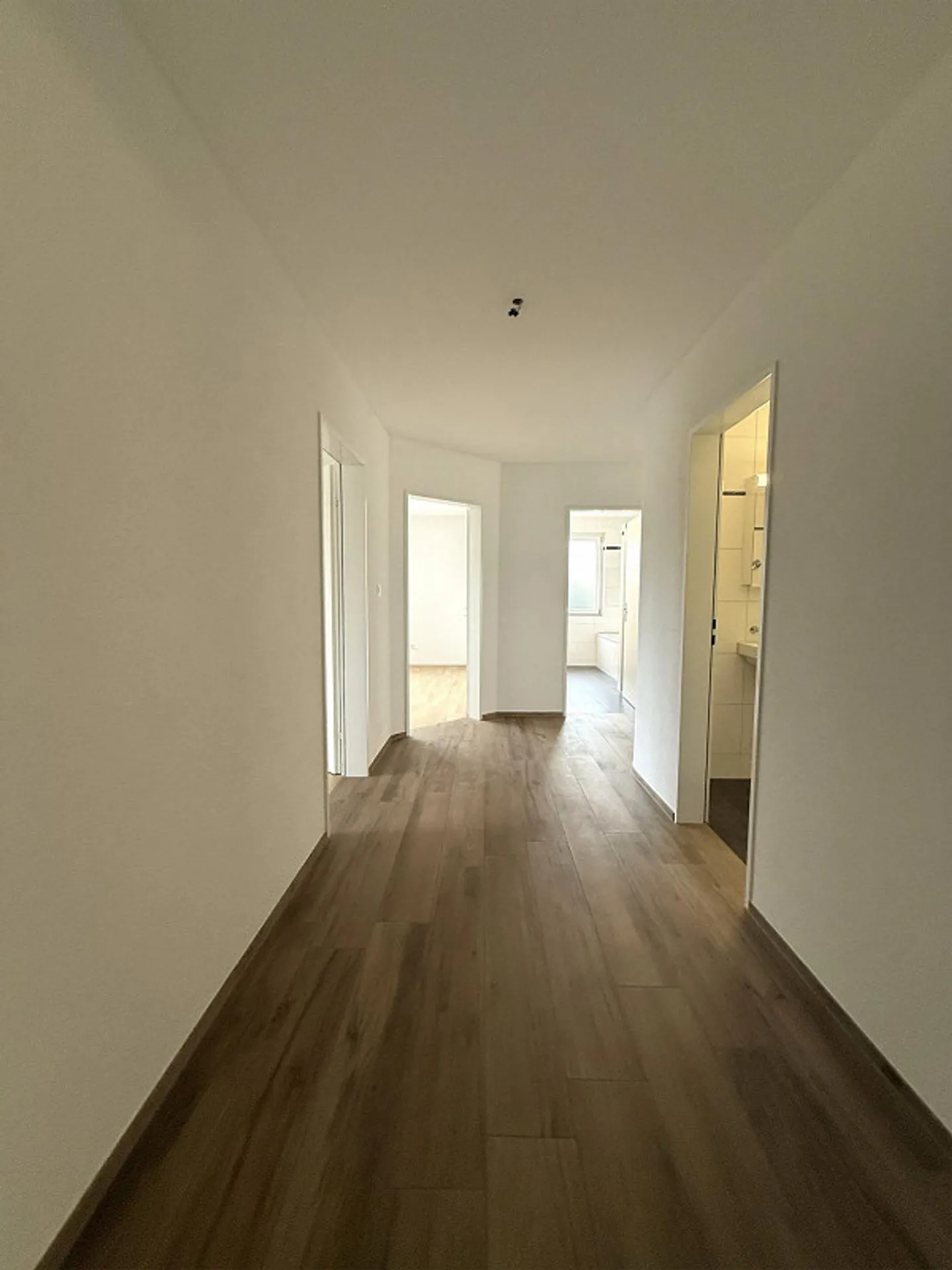 Modern, spacious 4.5-room apartment in a quiet location - Photo 12 of 13