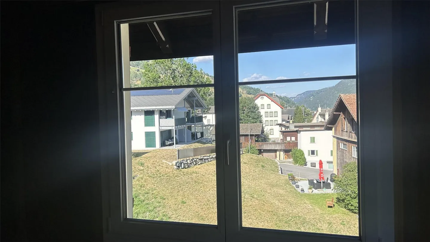 Charmante Wohnung in Trun - Foto 10 von 15