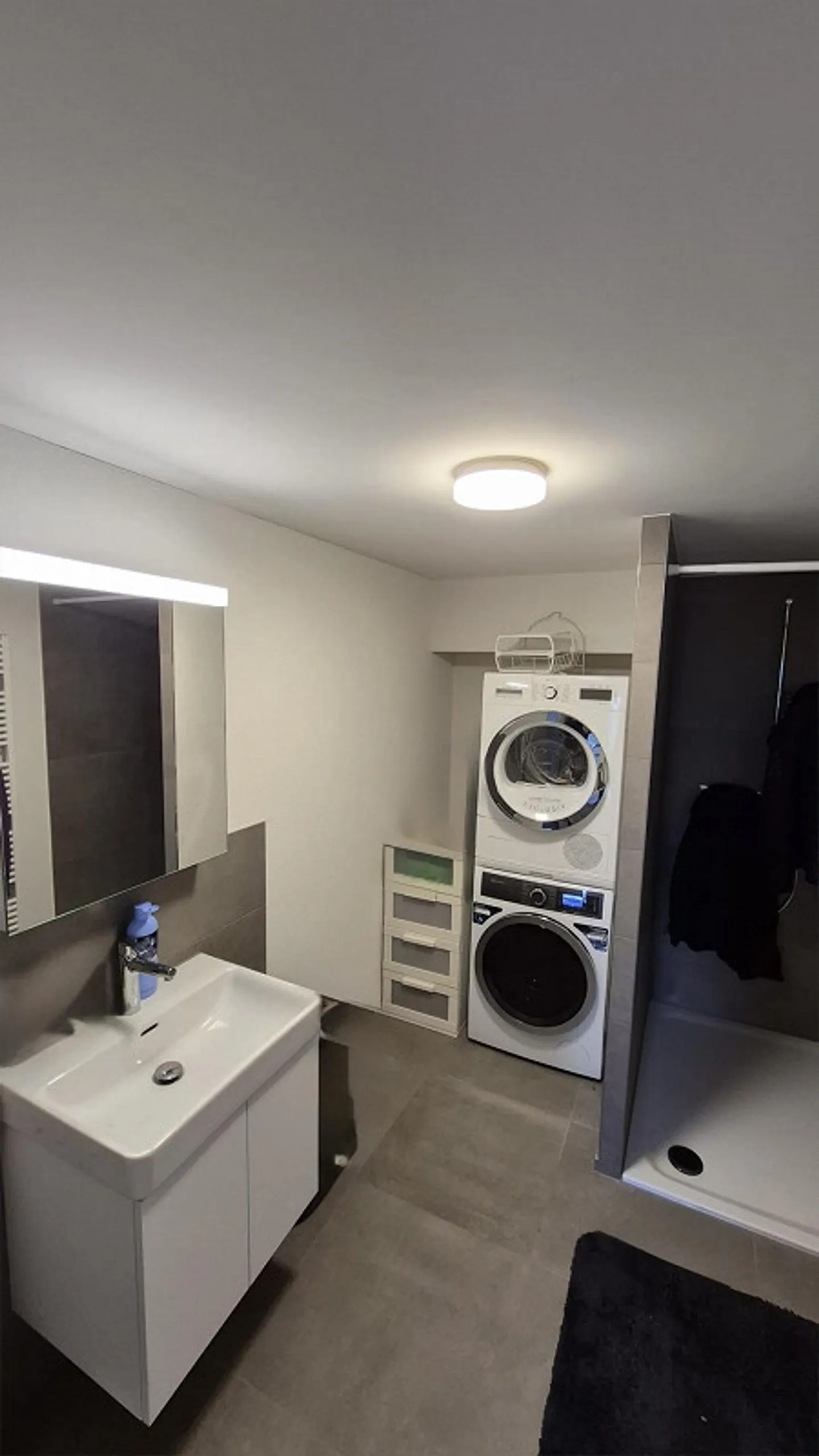 4.5-Room Semi-Detached House with Garden and Garage in Thürnen - Photo 11 of 11