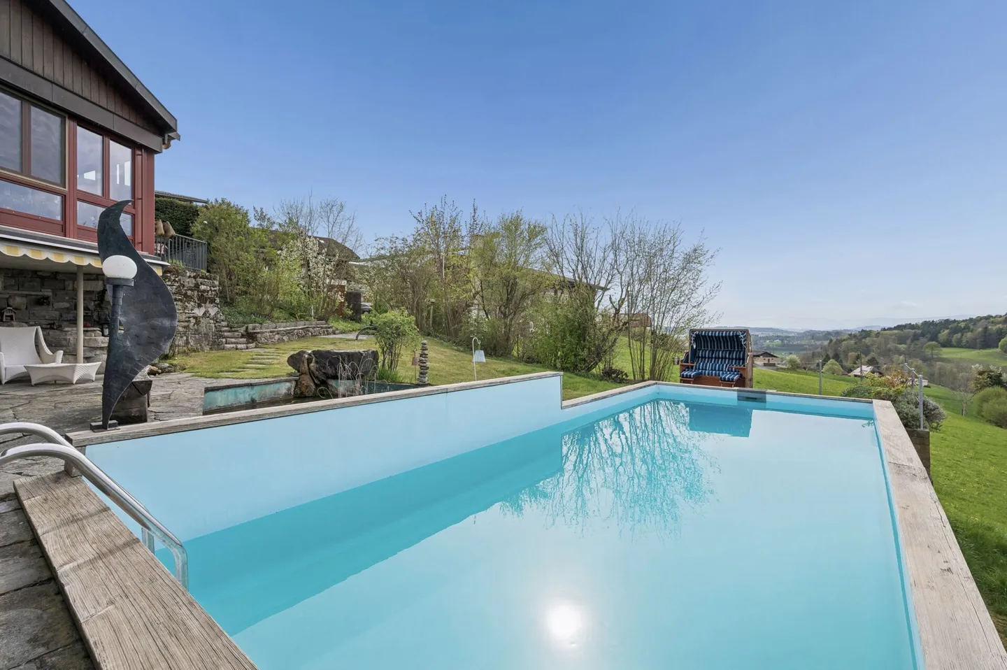 Versatile multi-family house with three units and attached single-family house with pool - Photo 11 of 13