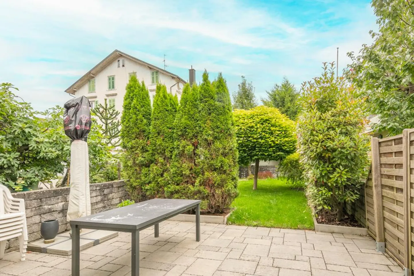 Casa modernizzata con giardino - Foto 6 di 7
