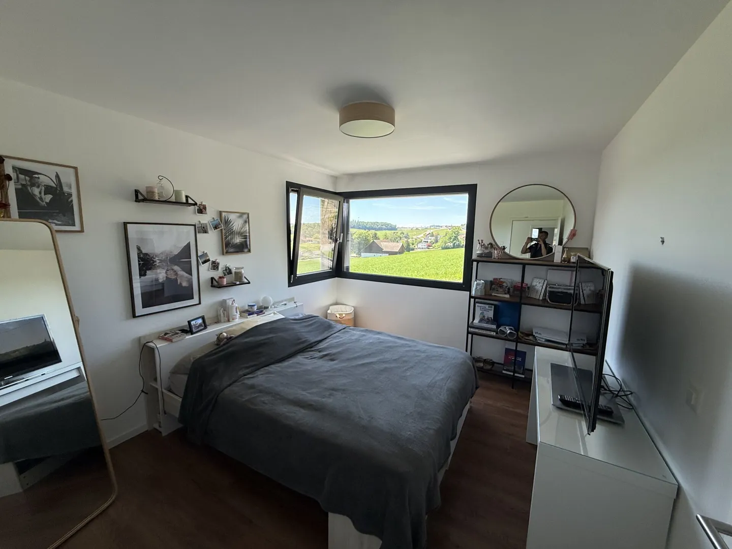 Beautiful nearly new house with 4.5 rooms in an ideal location in Matran - Photo 11 of 13