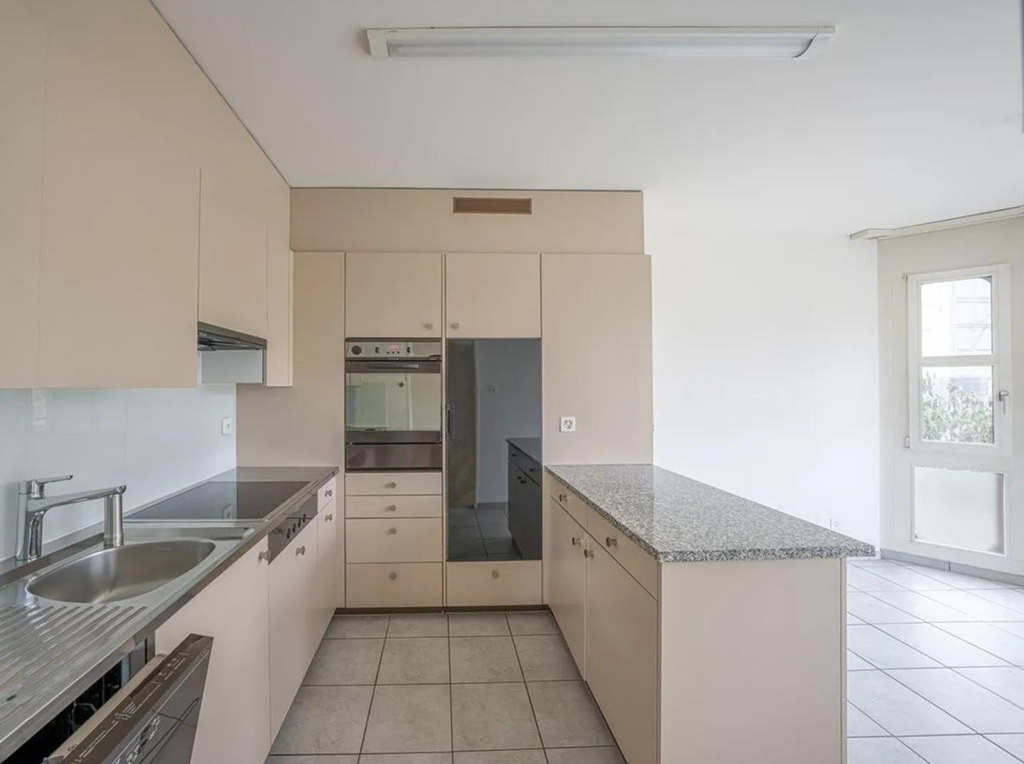 Your new home in Gellert with your own hobby room! - Photo 2 of 9