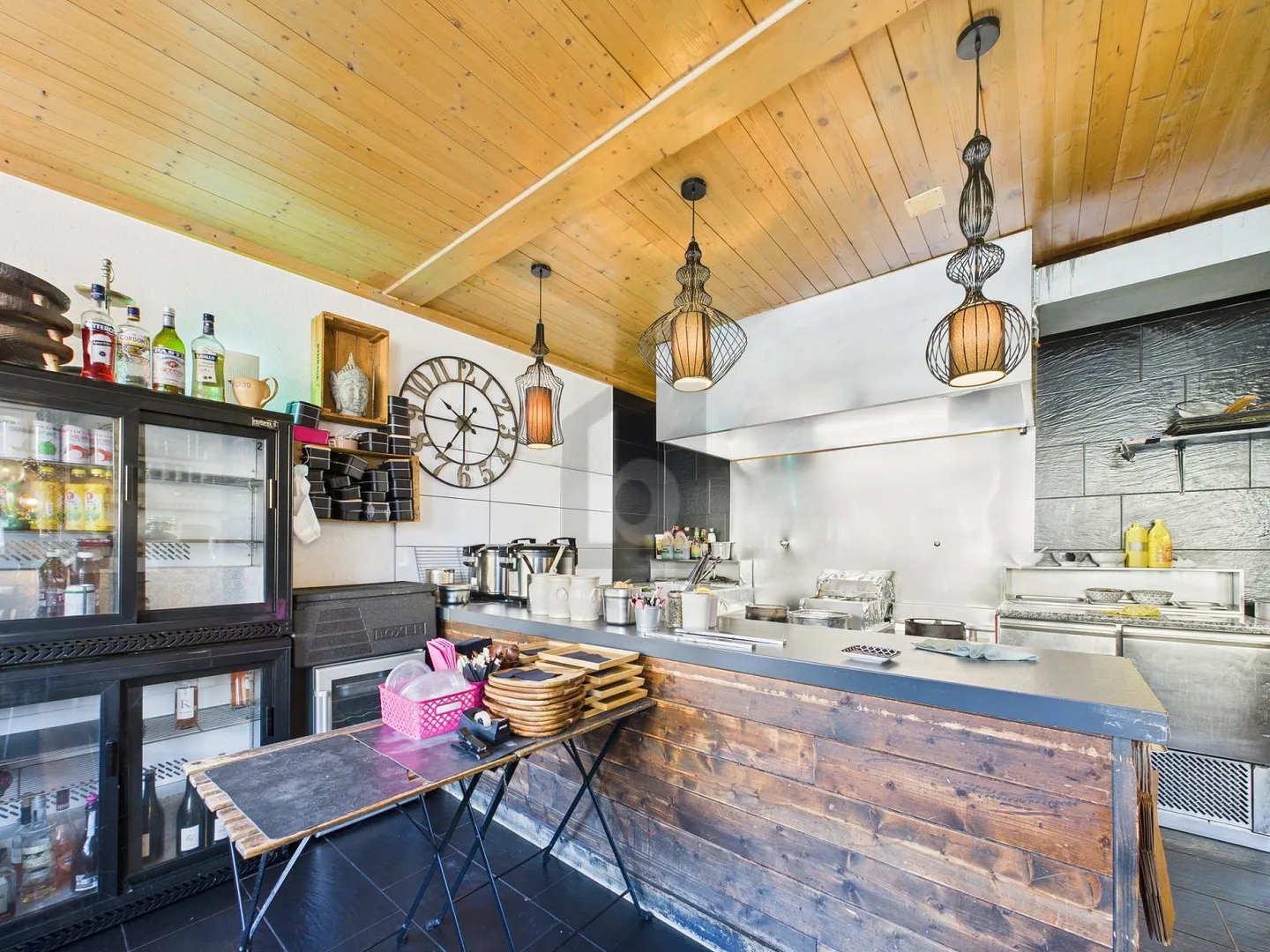 Mischgenutztes Gebäude mieten - Foto 2 von 6