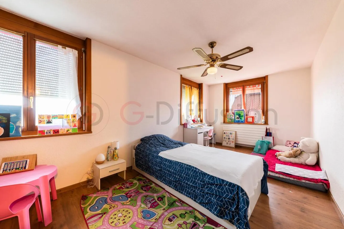 Magnificent 7.5-room duplex with garden - Photo 6 of 13