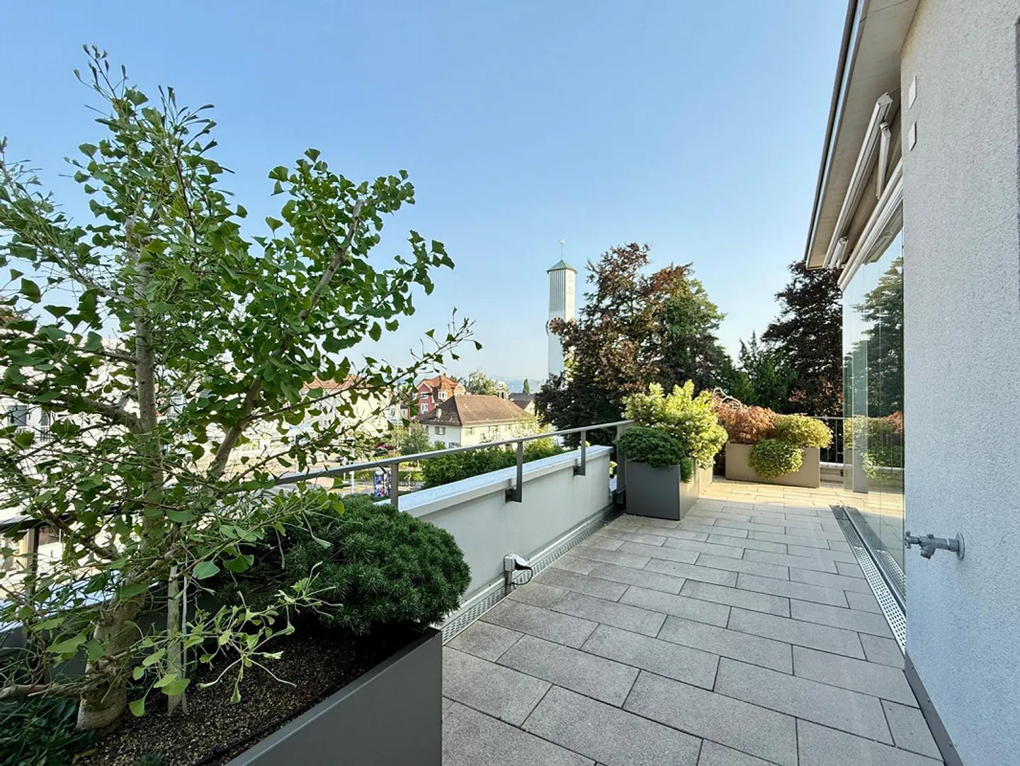 Appartement penthouse spacieux de 4,5 - 5 pièces avec 163 m2 - Photo 2 sur 22