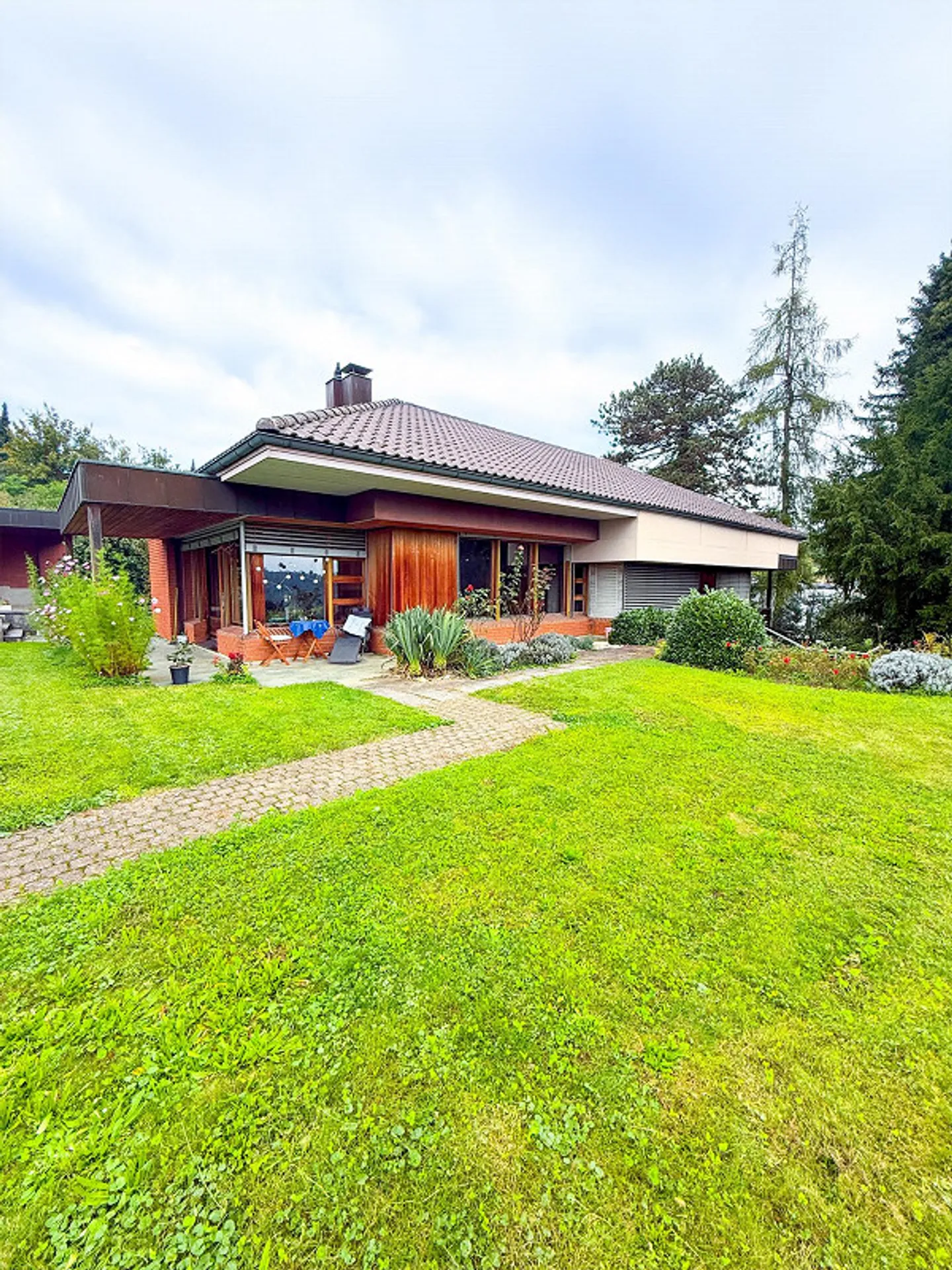 Maison individuelle de 4,5 pièces à rénover avec vue imprenable - Photo 1 sur 10