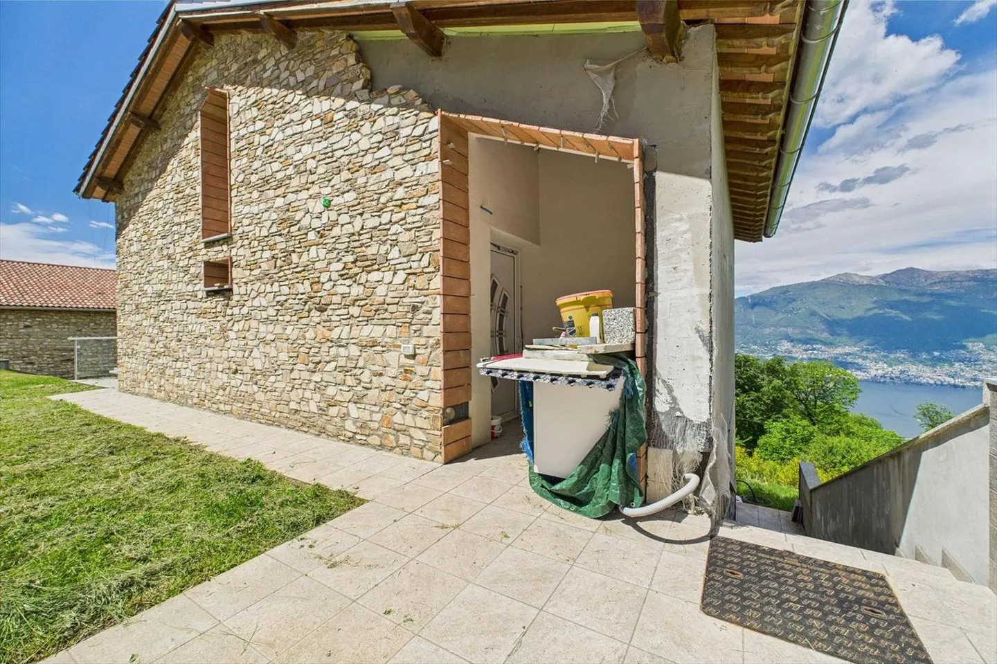 San Nazzaro - New construction in the green - Dream panoramic view! - Photo 12 of 13