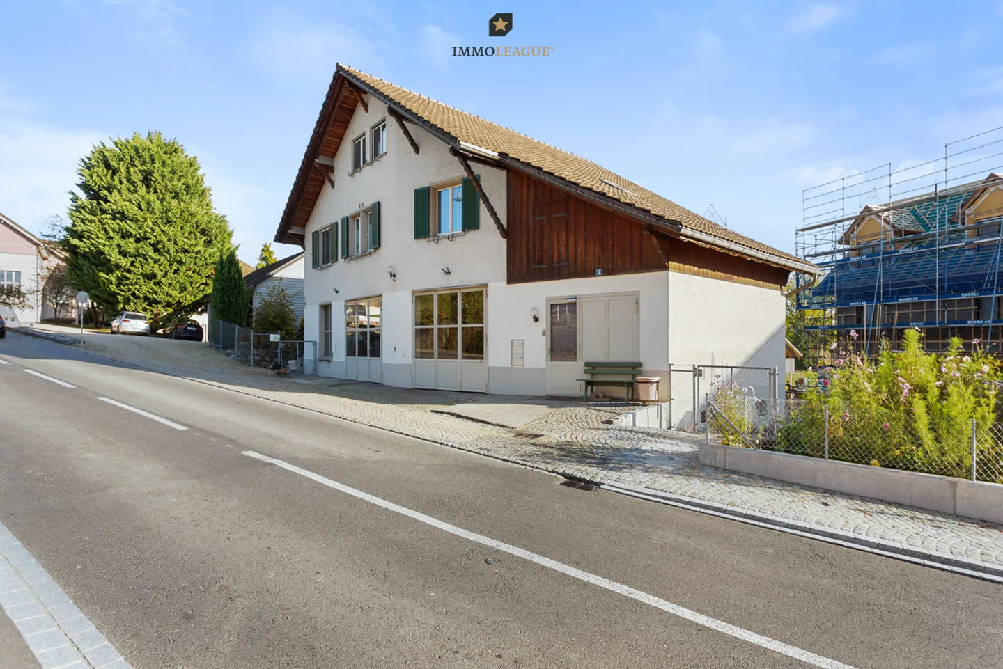 Attractive apartment building with development potential. - Photo 2 of 8