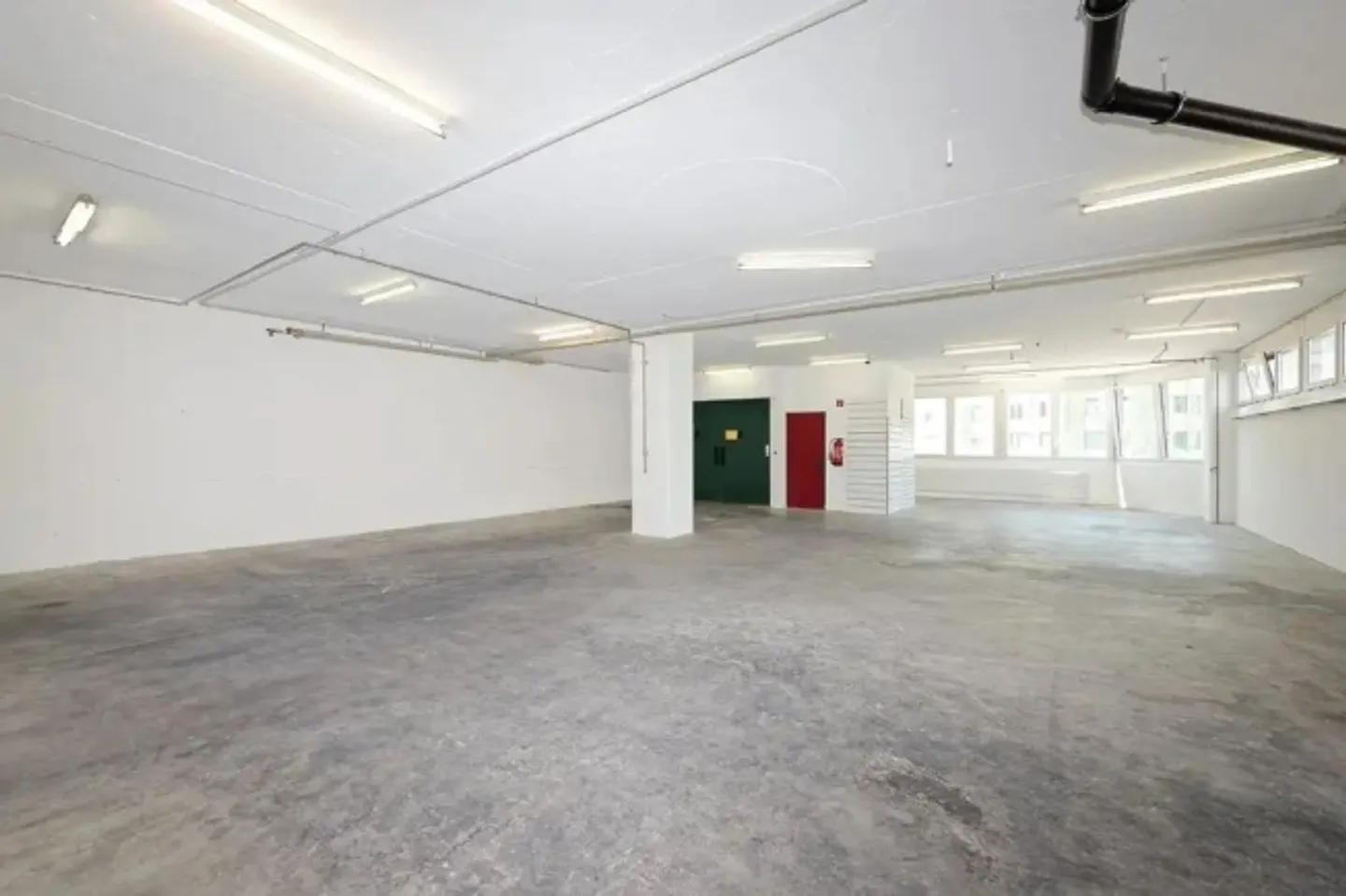 Espace commercial personnalisable individuellement dans un emplacement bien desservi - Photo 5 sur 5