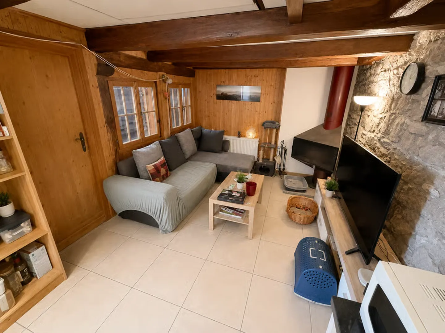 Daillens : maison de caractère de 6.5 pièces avec véranda et jardin - Photo 5 sur 13
