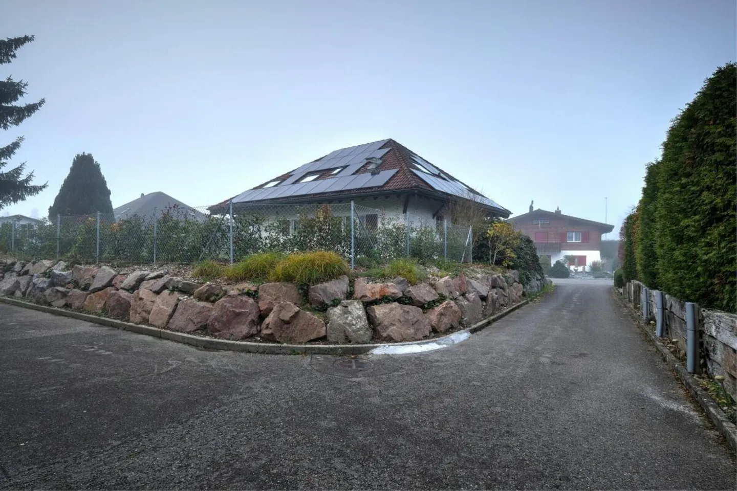 Bellissima casa unifamiliare di 8,5 stanze in una strada privata con giardino - Foto 14 di 23