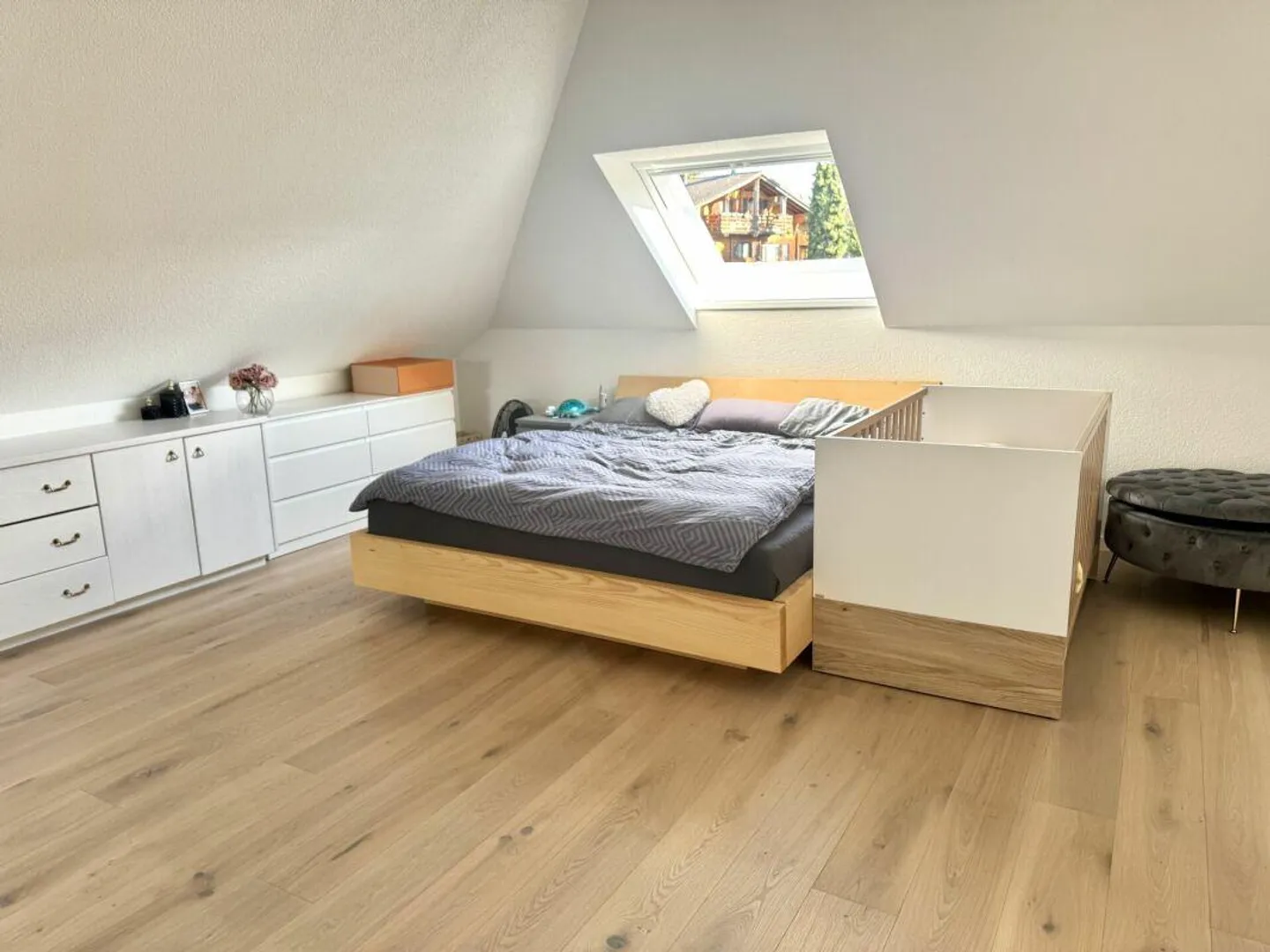 Bellissima casa unifamiliare di 8,5 stanze in una strada privata con giardino - Foto 15 di 23