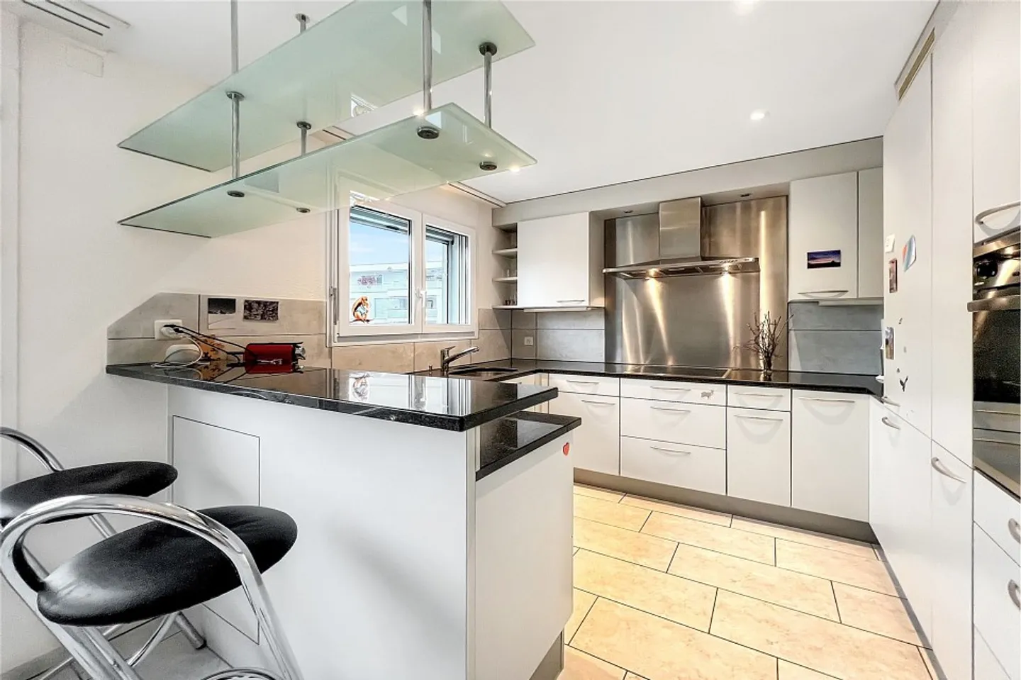 Moderne 4½-Zimmerwohnung mit Balkon - Foto 8 von 13