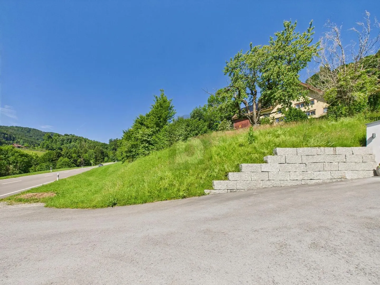 RARE OPPORTUNITY IN A TOP LOCATION - Photo 4 of 5