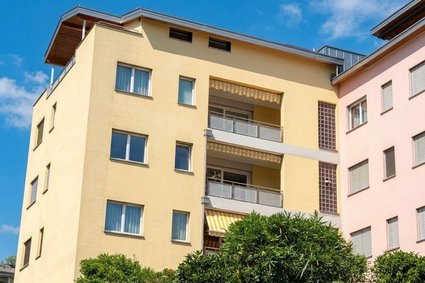 Spacieux et lumineux 3.5 pièces avec terrasse et vue dégagée - Photo 12 sur 13