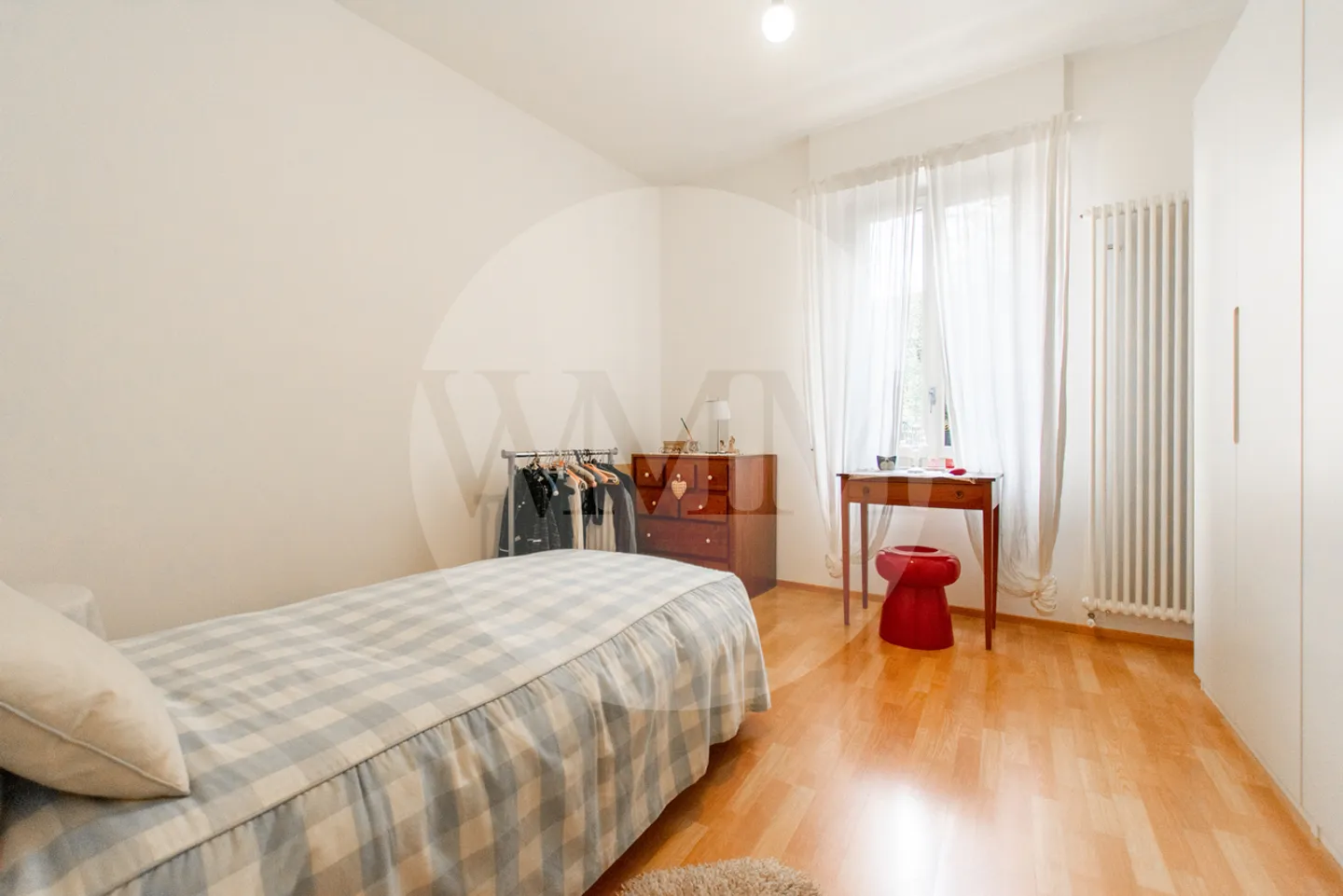 SPACIOUS 2.5 ROOMS IN CITY CENTER - Photo 8 of 14