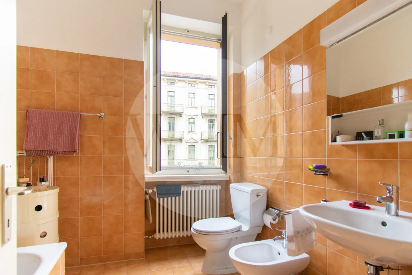 SPACIOUS 2.5 ROOMS IN CITY CENTER - Photo 10 of 14