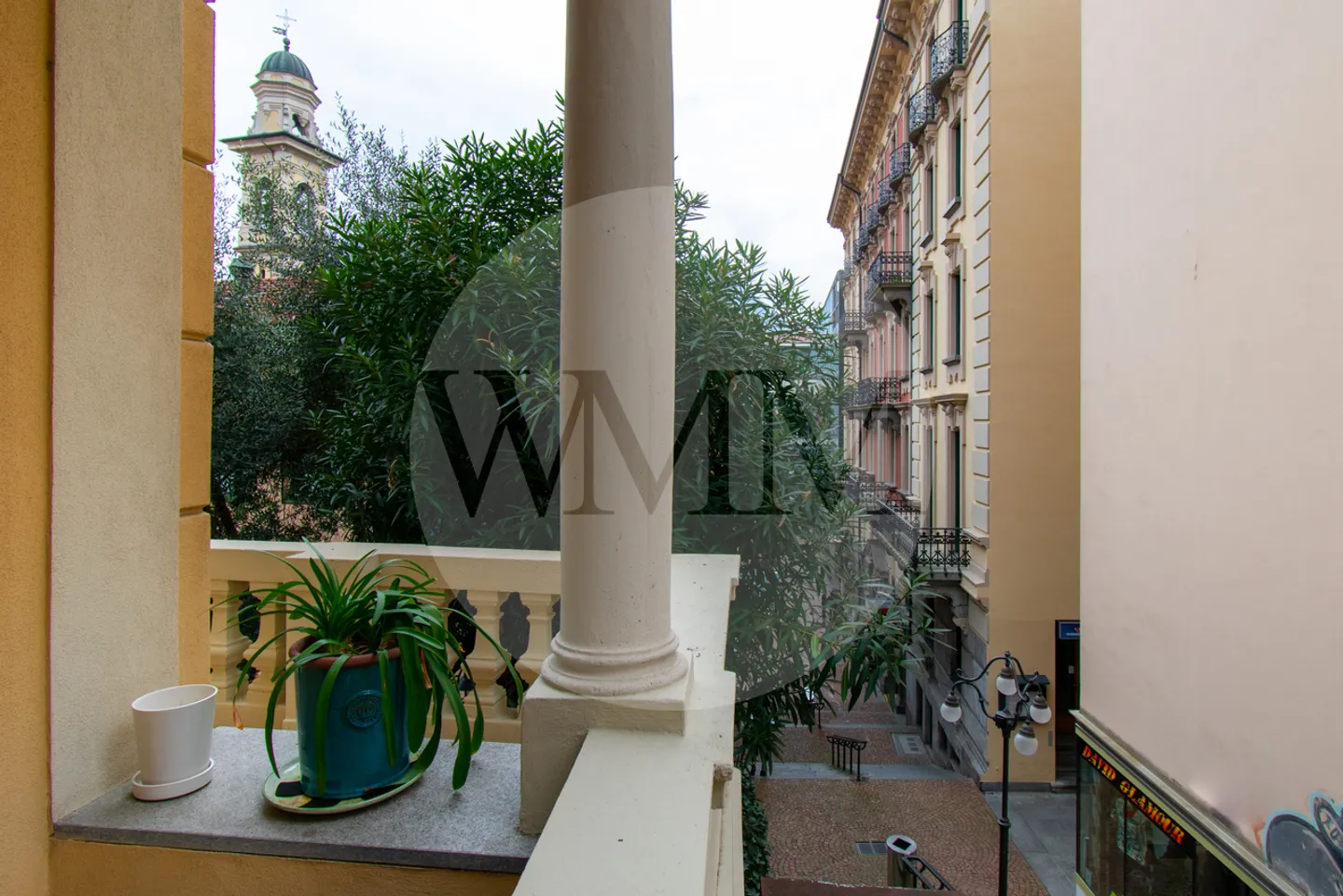 SPACIOUS 2.5 ROOMS IN CITY CENTER - Photo 11 of 14