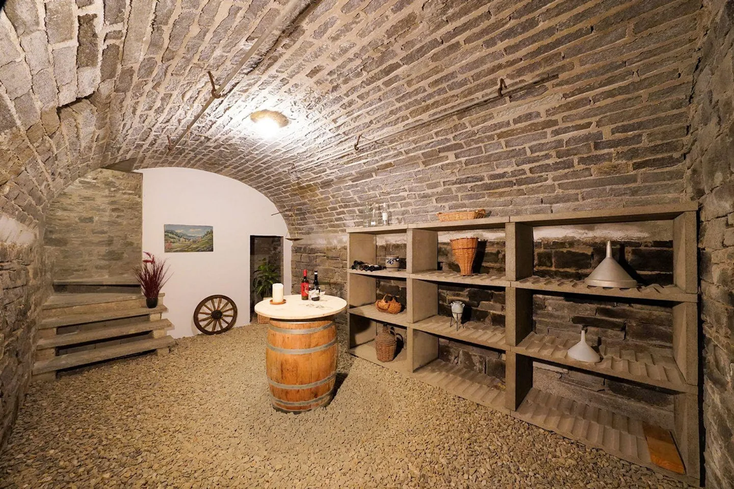 Zweifamilienhaus mit Garten - Foto 6 von 17