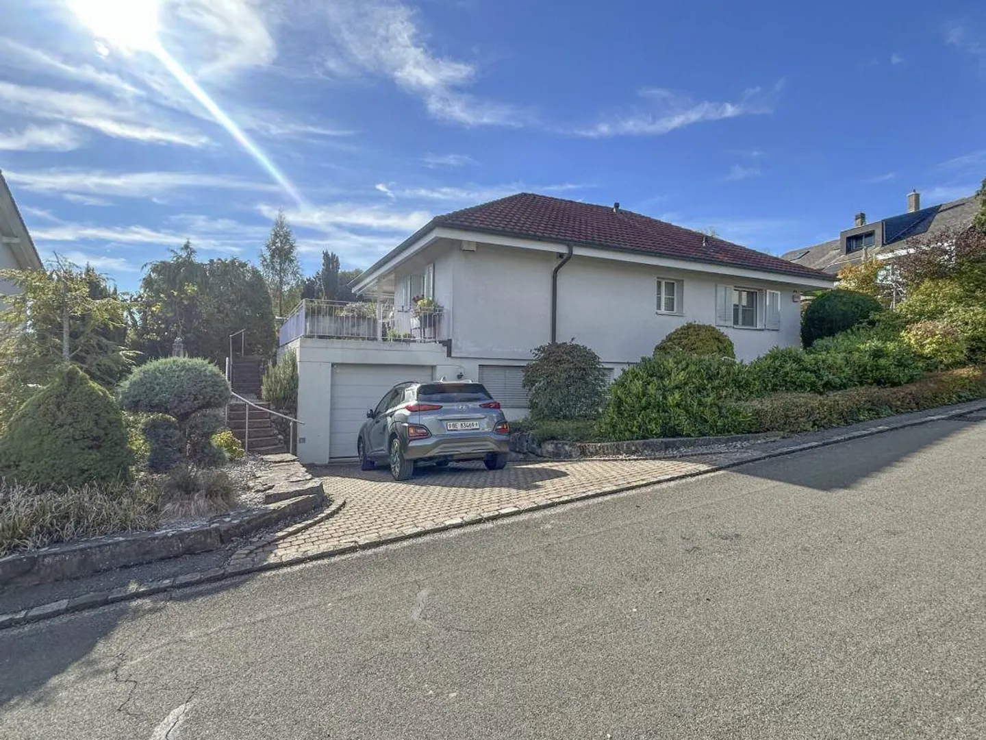 Detached single-family house in a quiet neighborhood - Photo 18 of 21