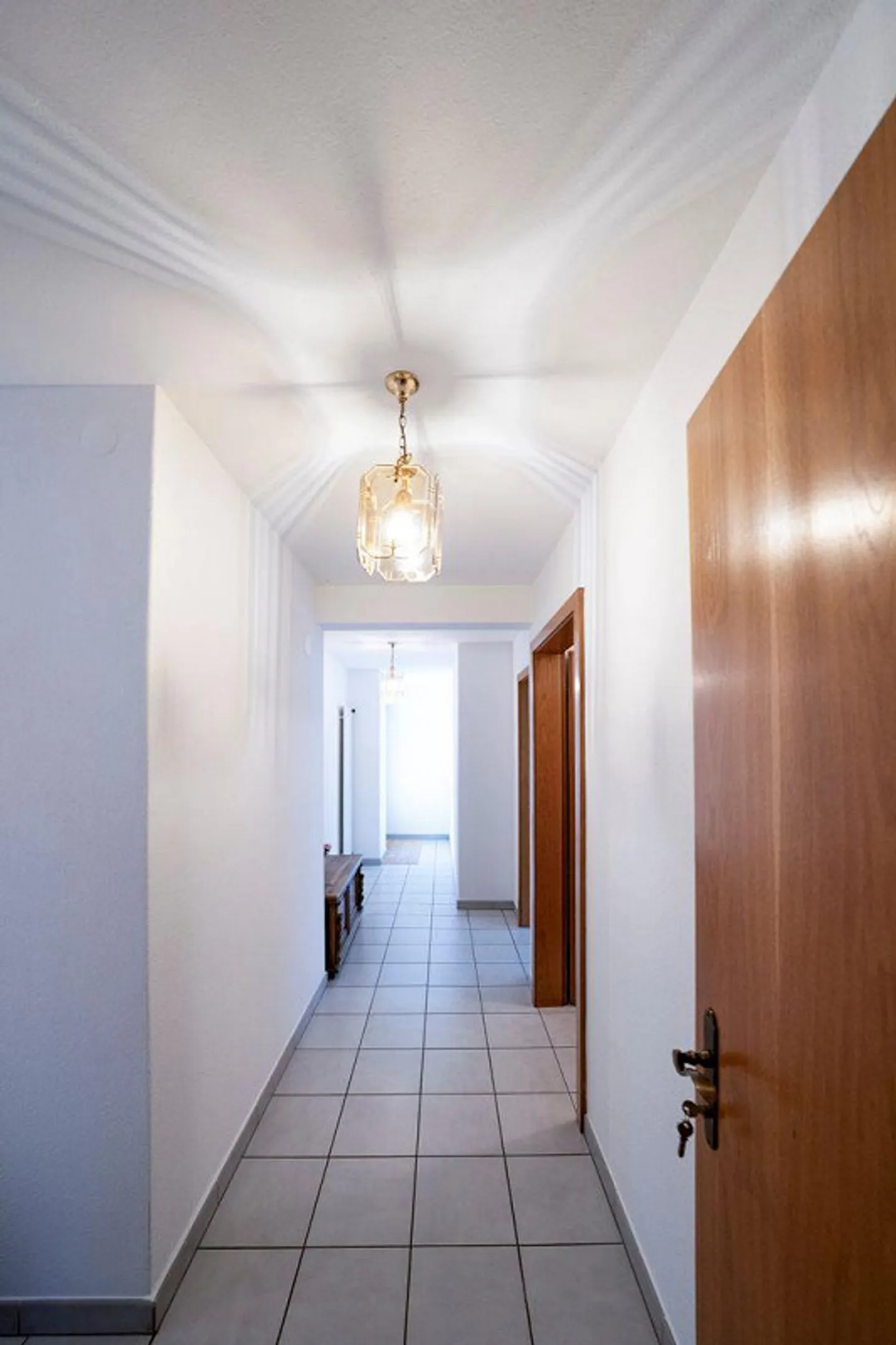 Zweifamilienhaus mit Garten - Foto 11 von 17