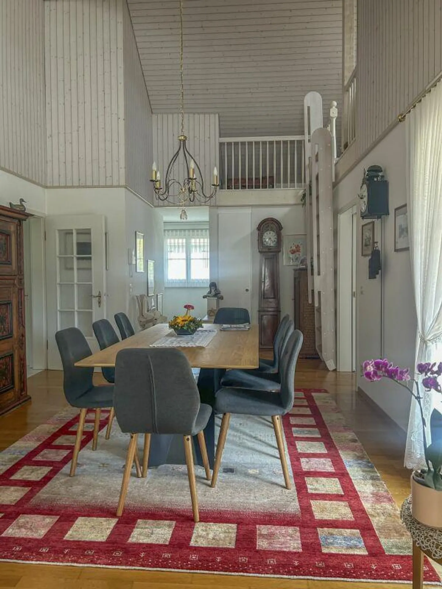 Detached single-family house in a quiet neighborhood - Photo 4 of 21
