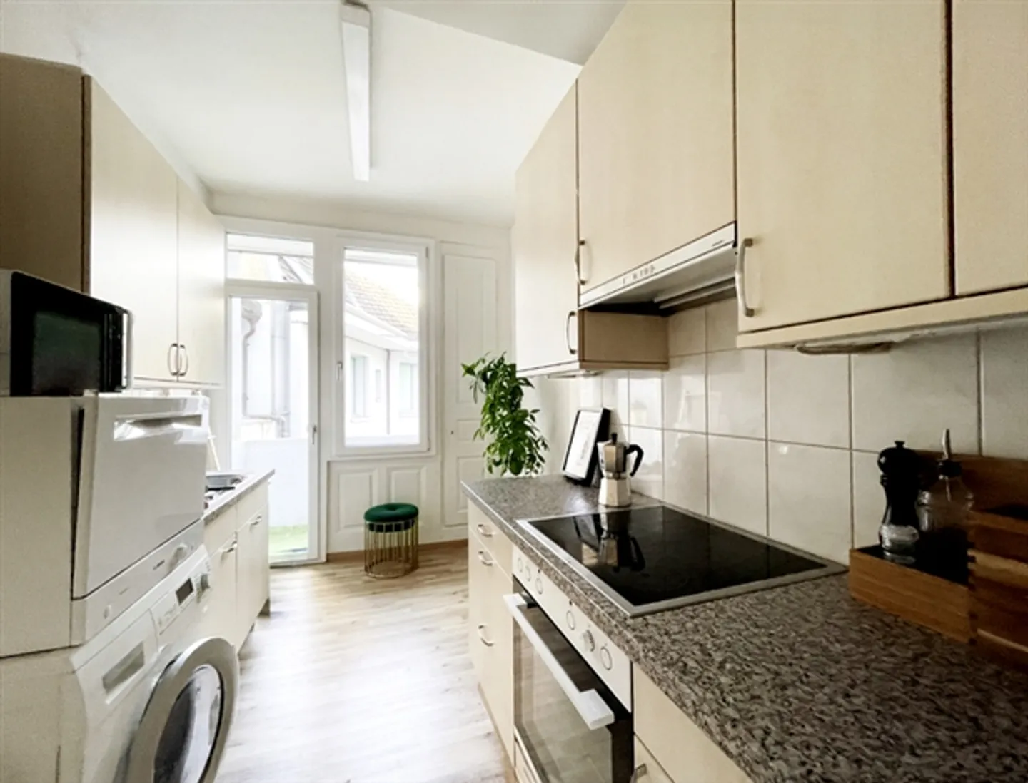 2½ ROOM APARTMENT IN ZURICH - DISTRICT 2 ENGE, FURNISHED, TEMPORARY - Photo 3 of 6