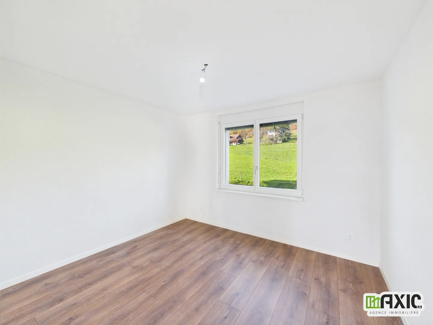 For sale - Beautiful 3.5-room apartment of 75 m² bright on the 2nd floor - Photo 7 of 20