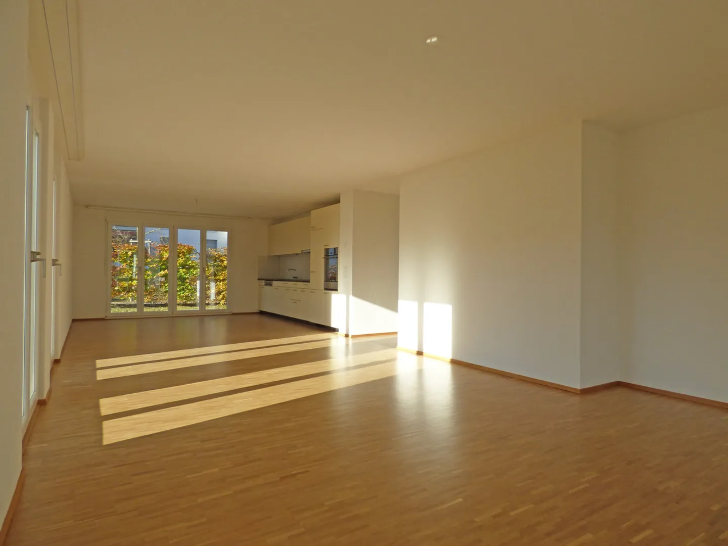 Appartement Familial Attrayant dans la Commune Idéale de Stallikon - Photo 3 sur 13