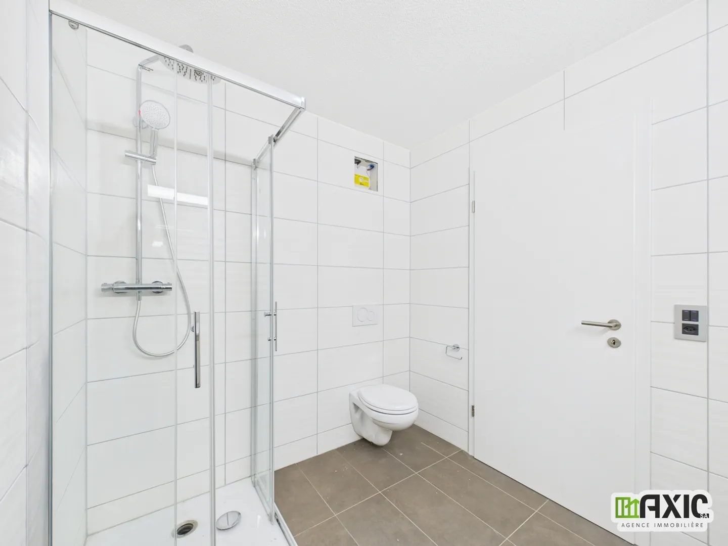 For sale - Beautiful 3.5-room apartment of 75 m² bright on the 2nd floor - Photo 13 of 20