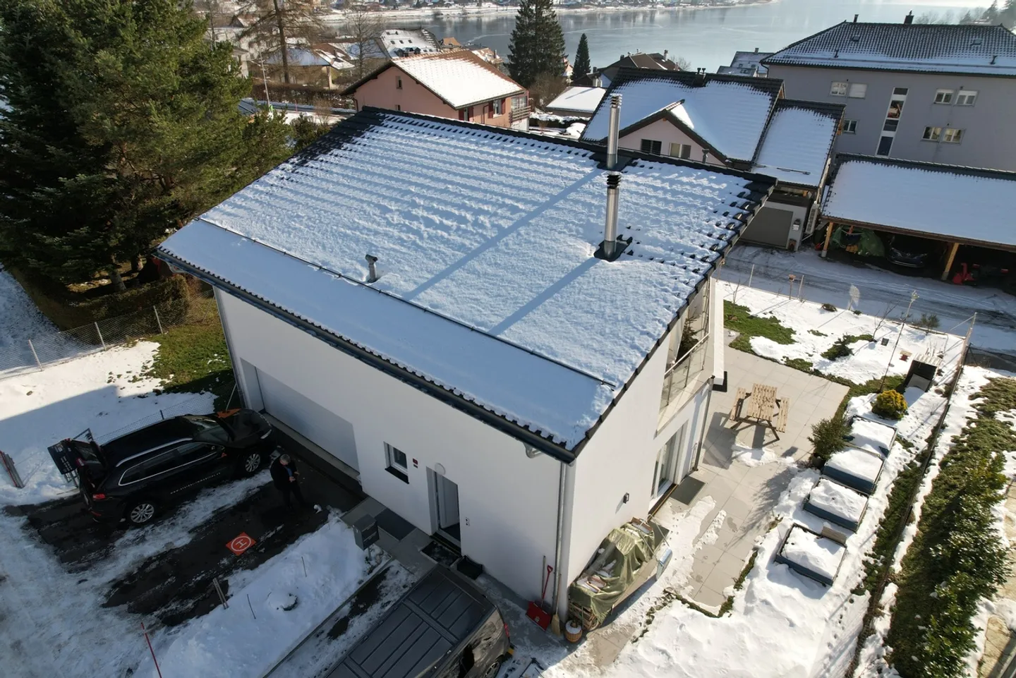 Apartment near the lake, quiet, like new - Photo 6 of 9