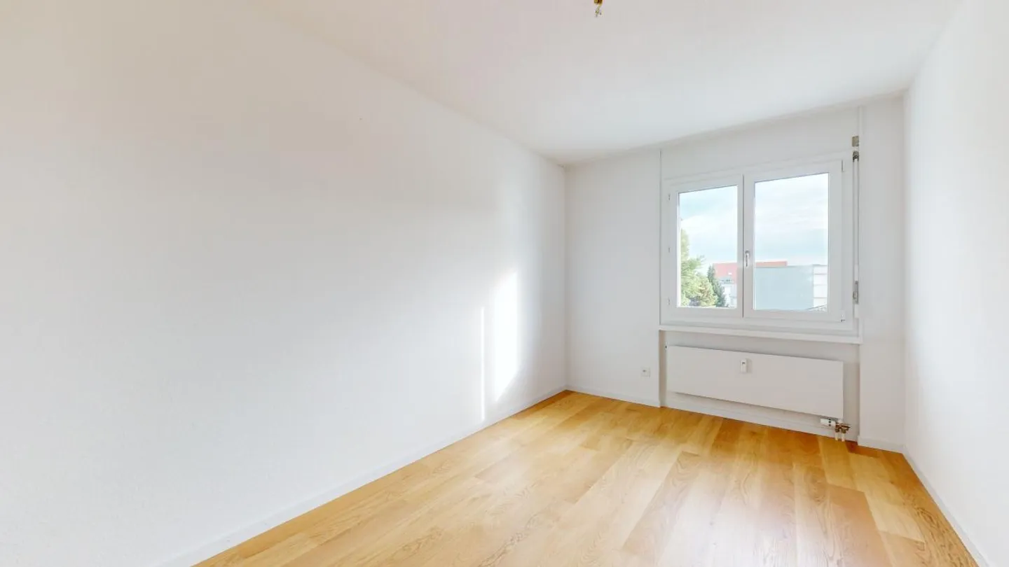 Central Location Meets Modern Comfort - Photo 5 of 10