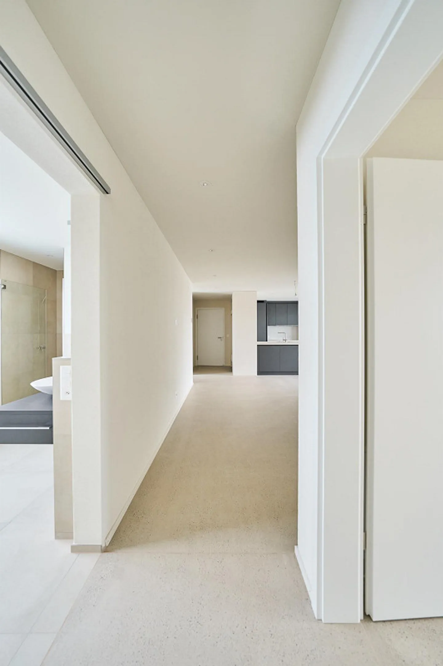 Appartamento moderno e centralmente situato nello standard di proprietà - Foto 5 di 19