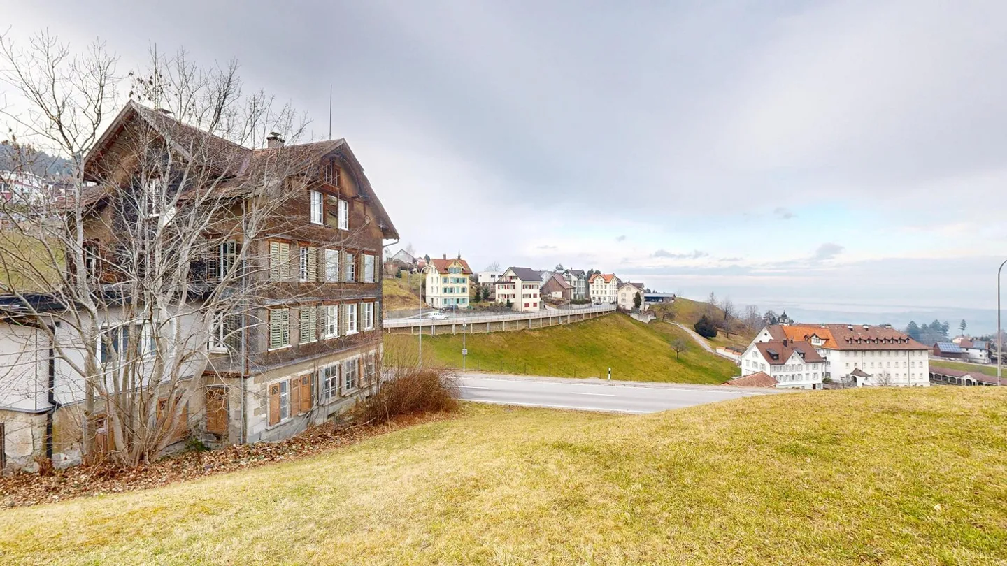 Casa unifamiliare con progetto di ampliamento approvato a Walzenhausen - Foto 7 di 12