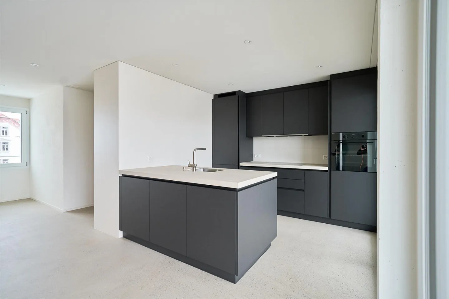 Appartamento moderno e centralmente situato nello standard di proprietà - Foto 2 di 19