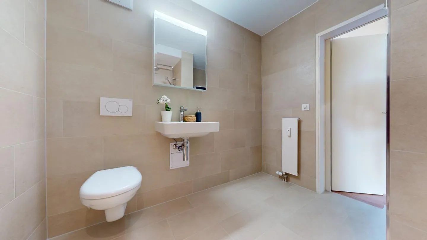 Central Location Meets Modern Comfort - Photo 7 of 10