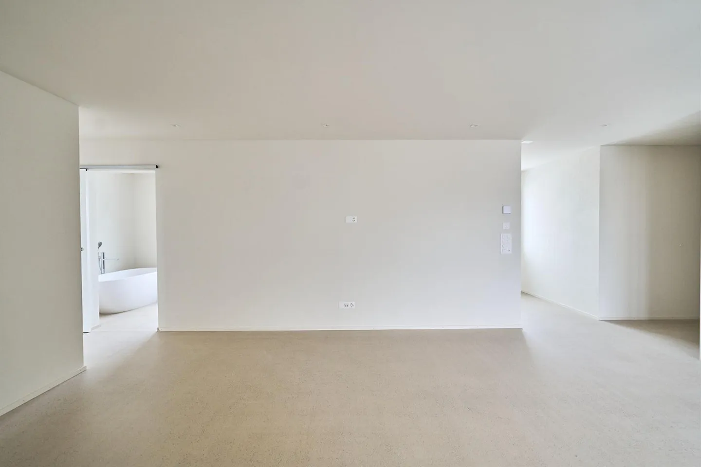 Appartamento moderno e centralmente situato nello standard di proprietà - Foto 6 di 19