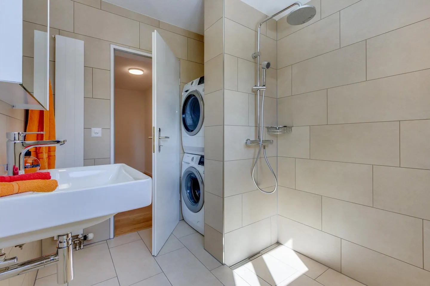 Central Location Meets Modern Comfort - Photo 8 of 10